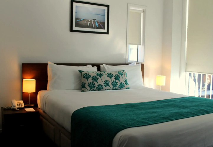 Barclay Suites