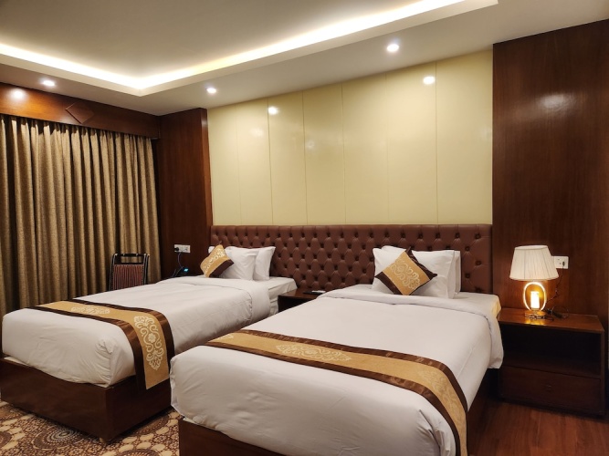 Deluxe Twin room with balcony