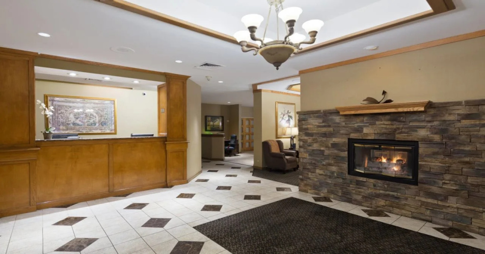 Chicago Club Inn & Suites
