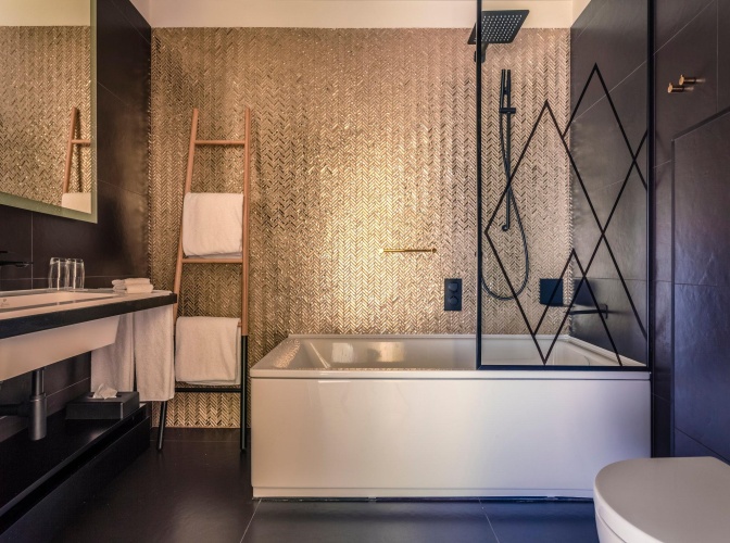 Double Suite