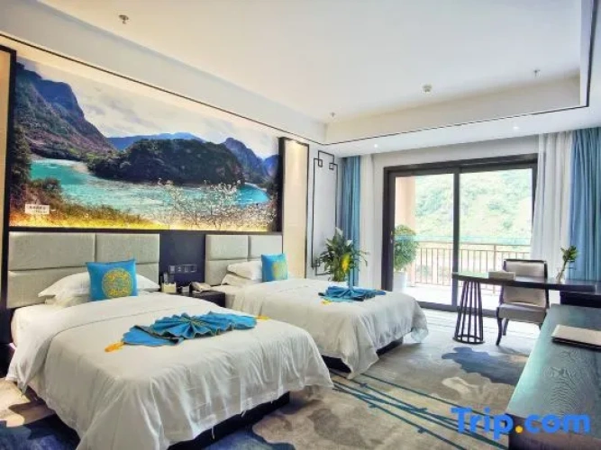 Standard Double room with river view