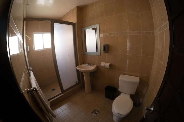 4 Master Suite for 2 People