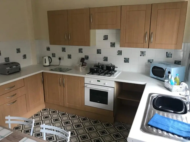 2 Bedrooms Apartment
