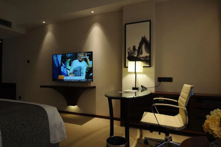 Homewise Hotel