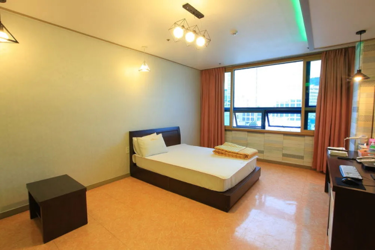 Marina Motel