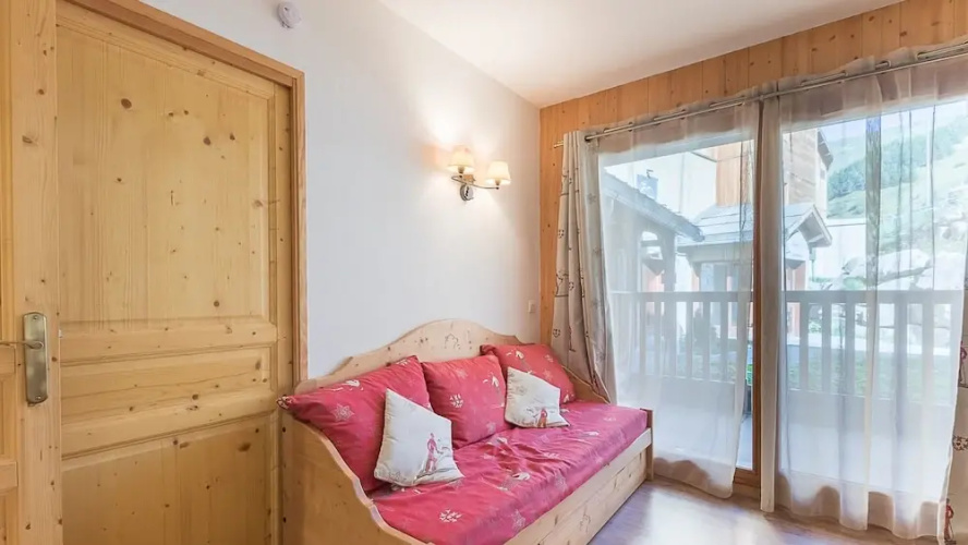 Apartment in Orcieres With Ski Slope Views