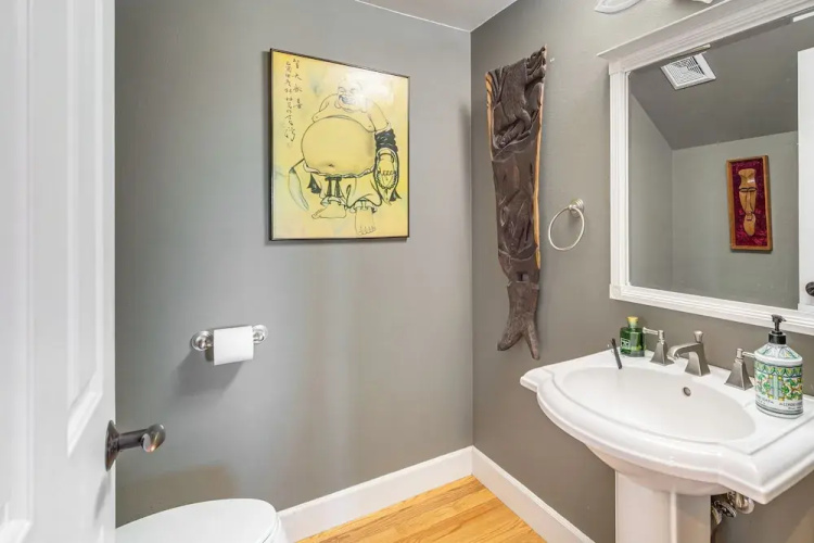 Private Pool & Mtn Views: Stunning Ashland Home