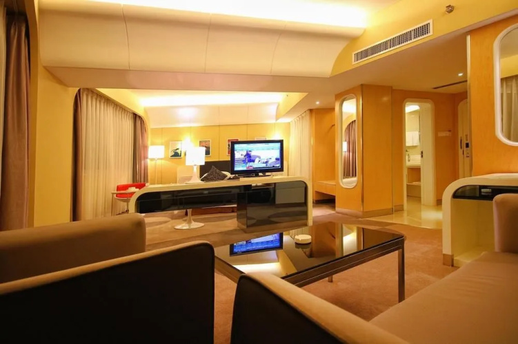 Plive Fly Aviation Theme Hotel