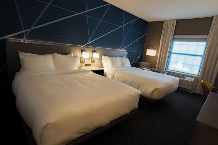 Comfort Inn & Suites