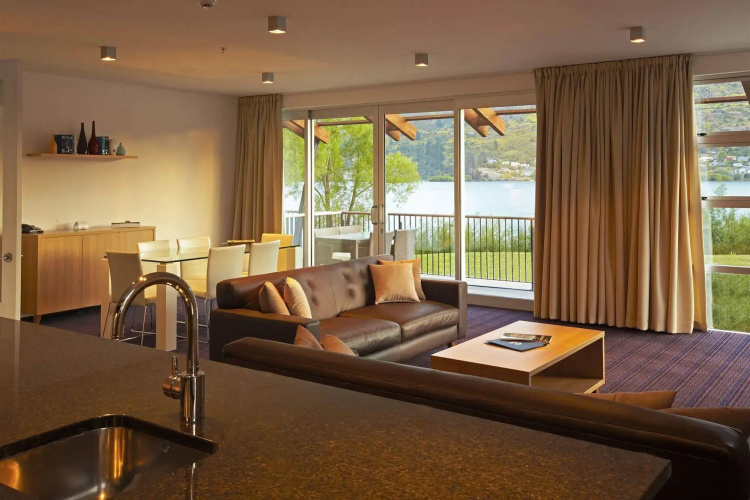 Marina Apartments