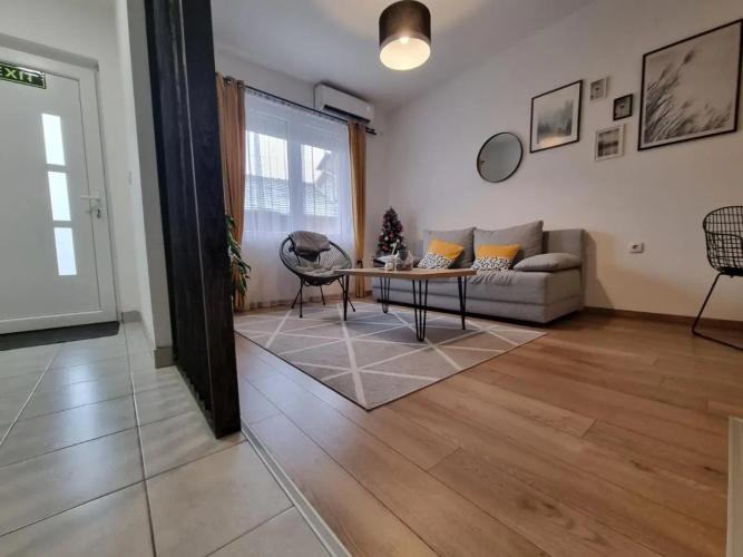 Apartment 12-09