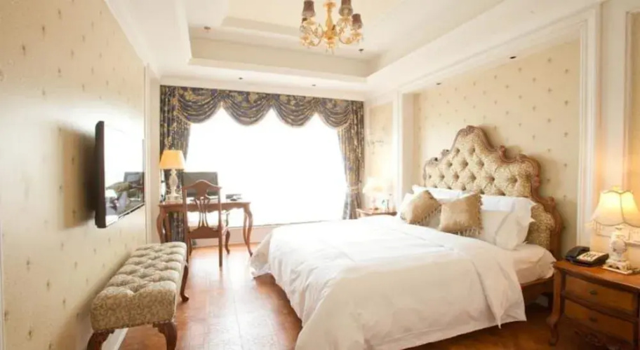 Complex International Hotel
