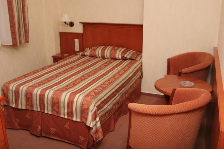 Standard Single room