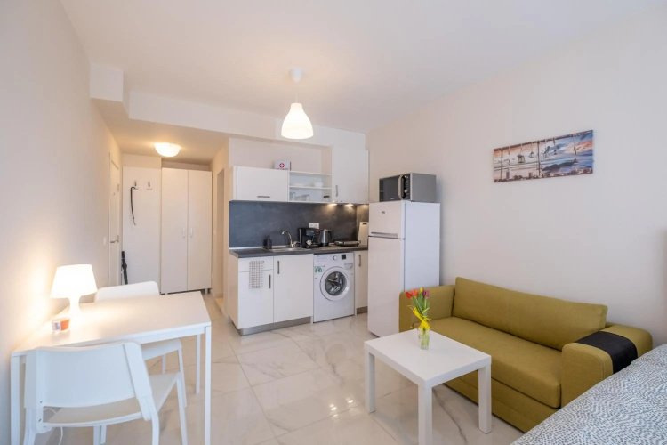 Sunny Dream Apartments