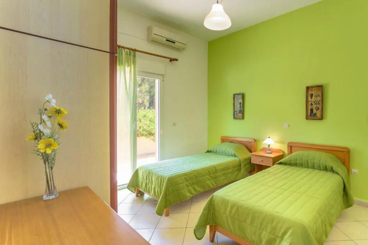 Mouzakis Villas