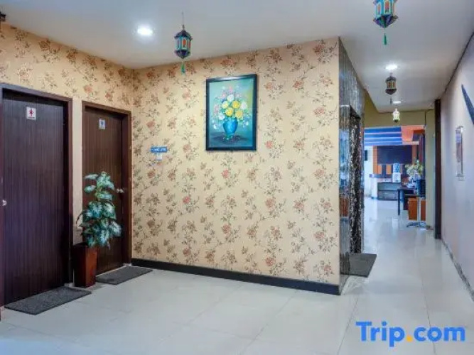 Tripletree Stefani Hotel