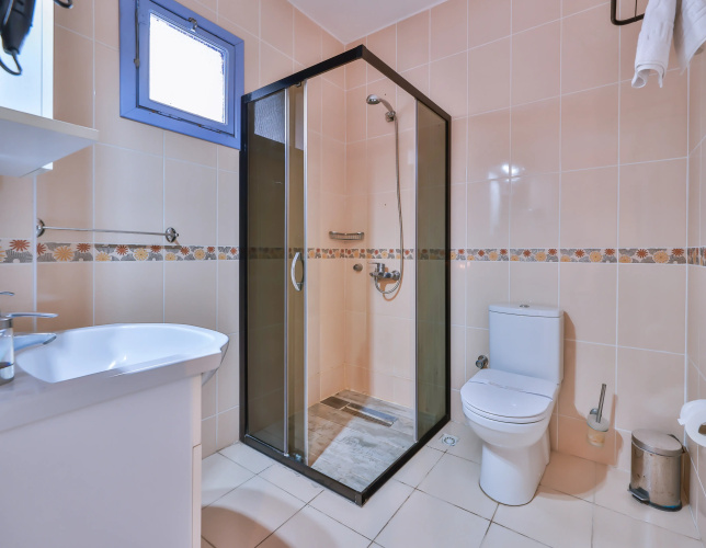 Livan Hotel Deluxe