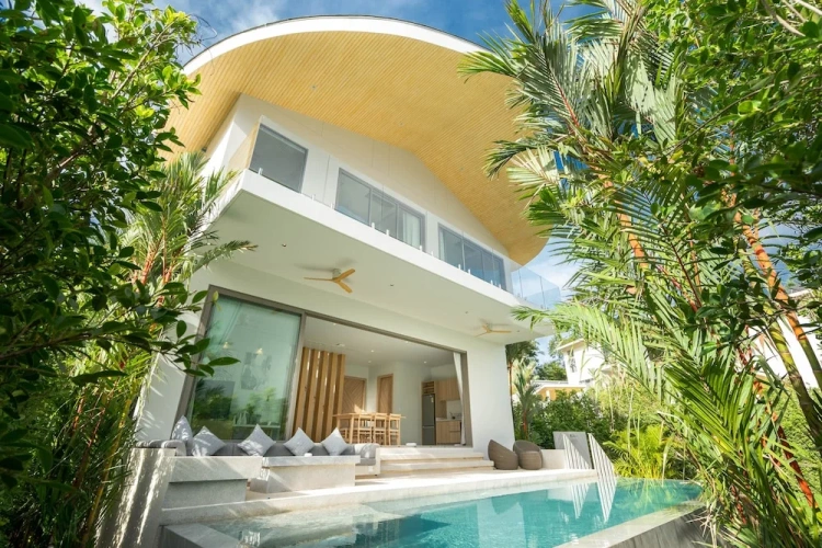 2 Bedrooms Villa