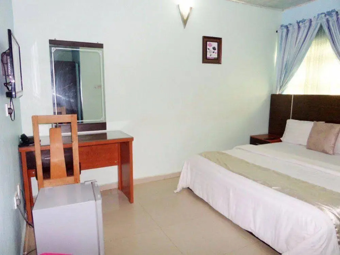 Mucken Hotel
