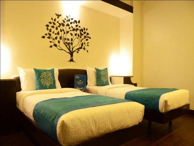 OYO 2161 Hotel Ashray