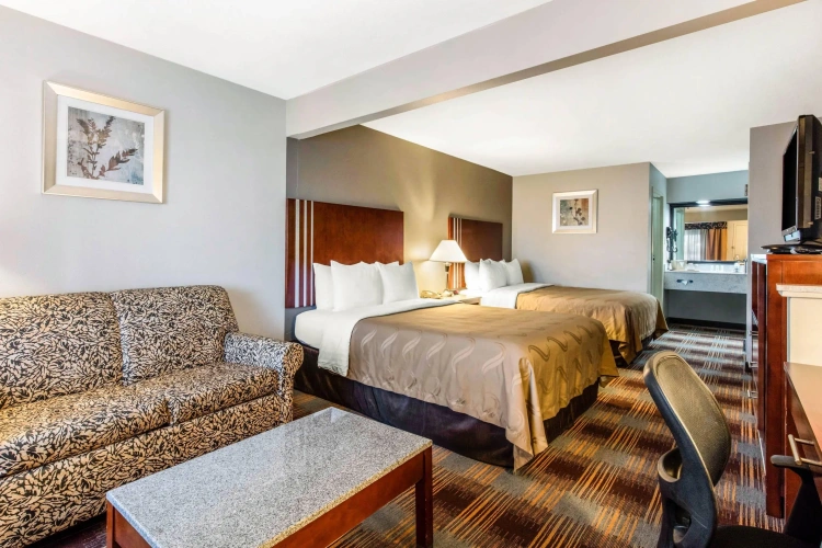 Standard Quadruple room