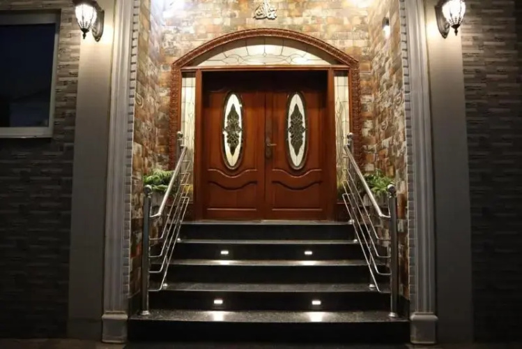 Lahore Hotel
