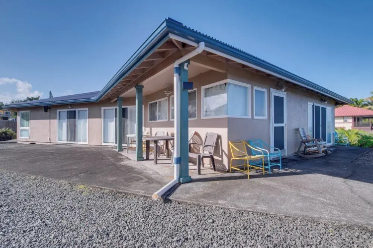 Oceanfront Keaau Gem: Ocean & Sunrise Views, Pool