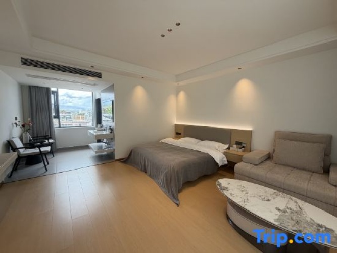 Grand room
