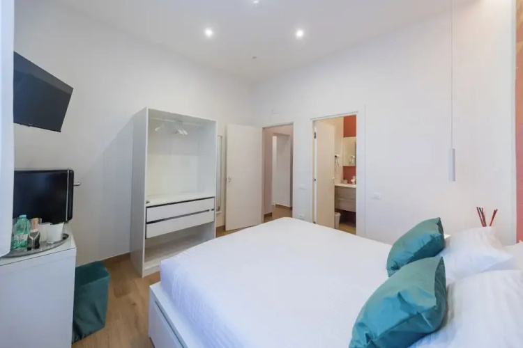 City Rooms 74