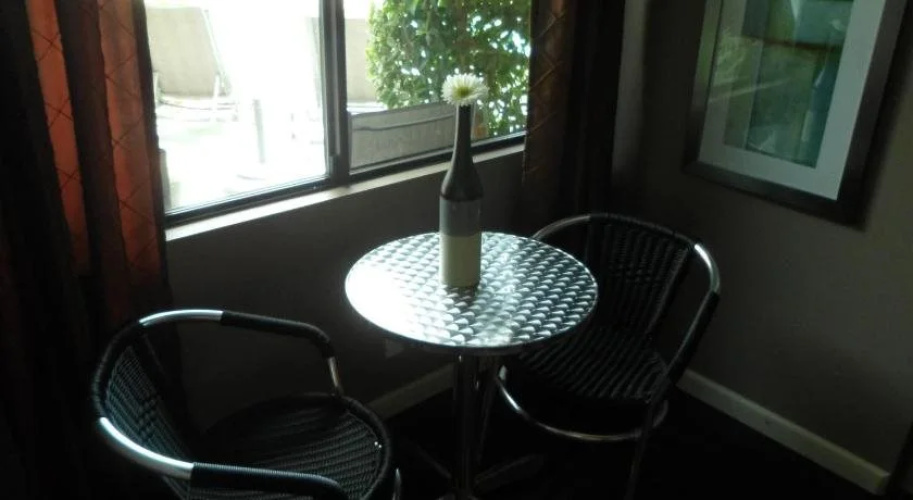 Avanti Hotel