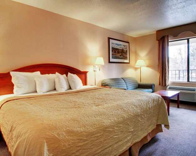 Rodeway Inn North