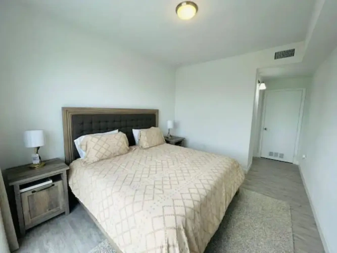 4 Bedrooms Cottage