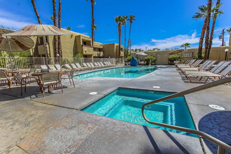 Desert Vacation Villas