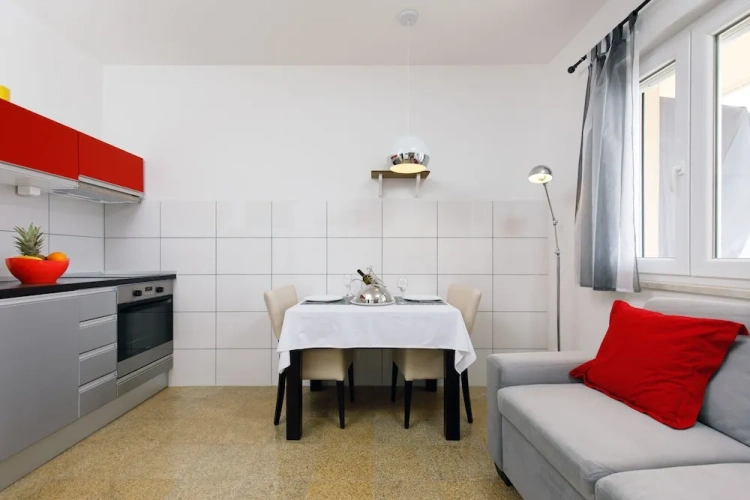 Studio with balcony and with sea view