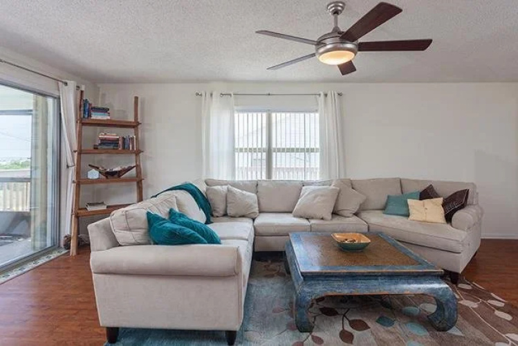 Bohemian Beach 3 Br home by RedAwning