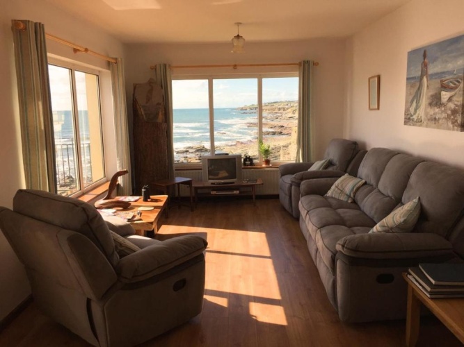 Standard Twin room with sea view