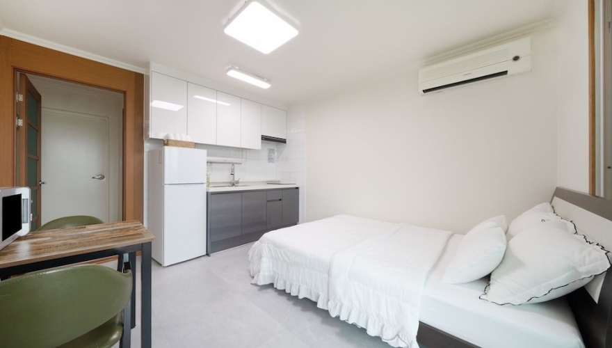 1 Bedroom Standard room with balcony