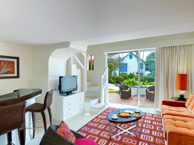 1 Bedroom Suite with garden view