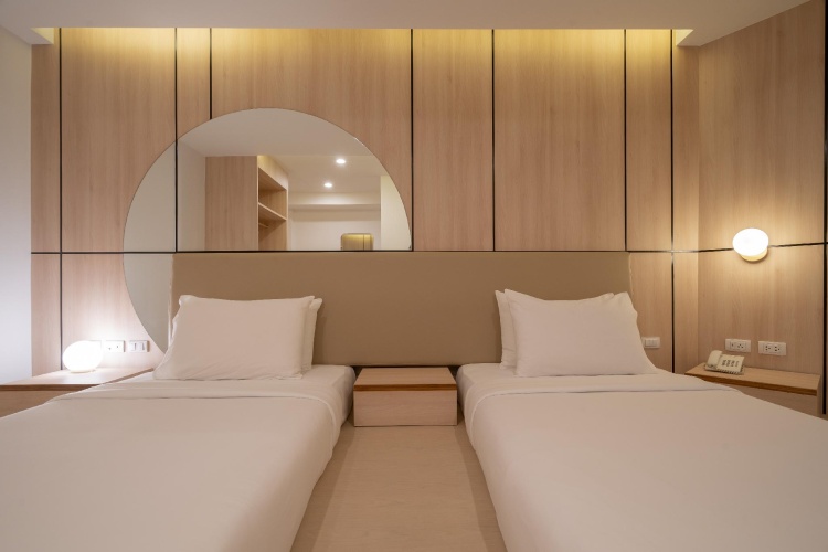 Standard Twin room