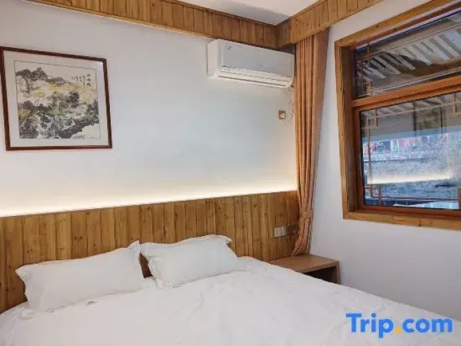 Standard Double room with view