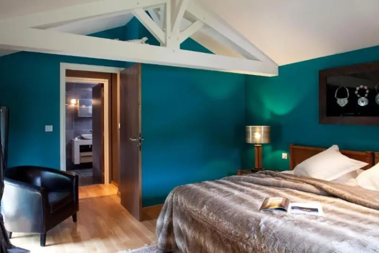 Logis Hotel la Source Bleue