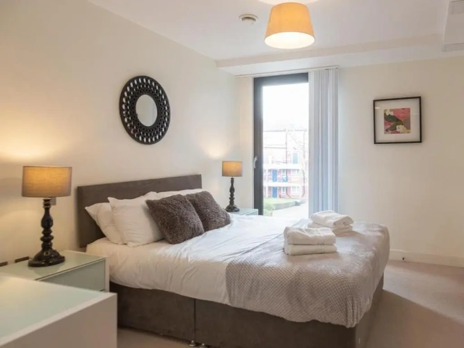 2 Bedrooms Apartment