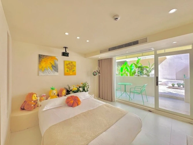 Family Twin room with courtyard view