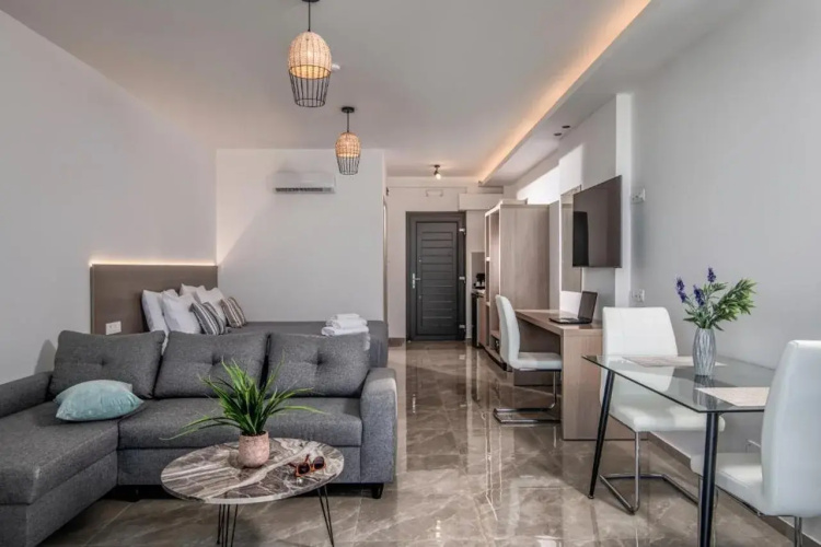 Ebenus Suites by Checkin