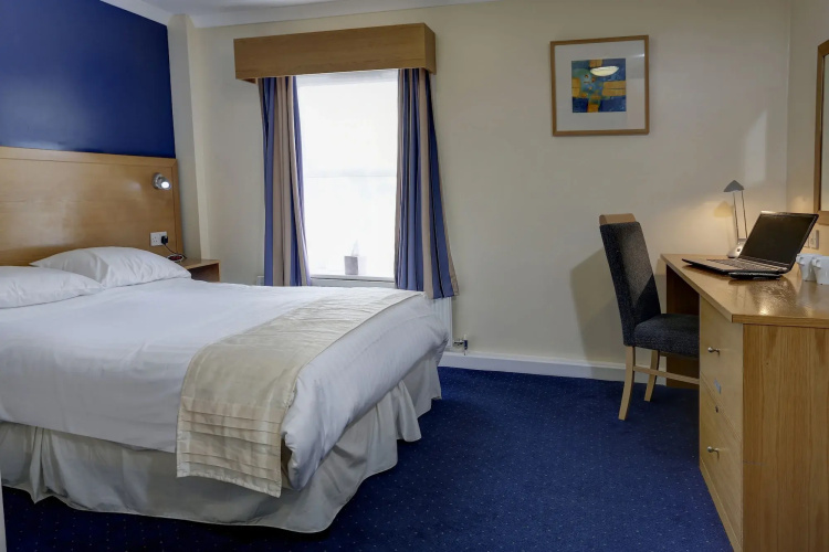 Burn Hall Hotel