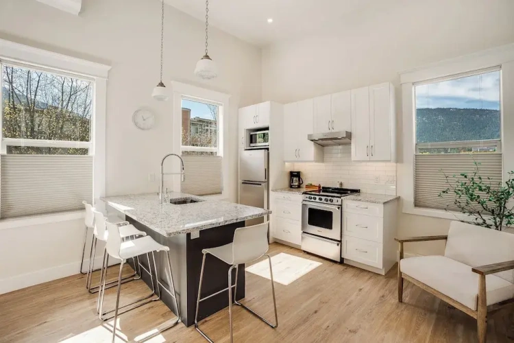 Luxury Quadruple room with city view