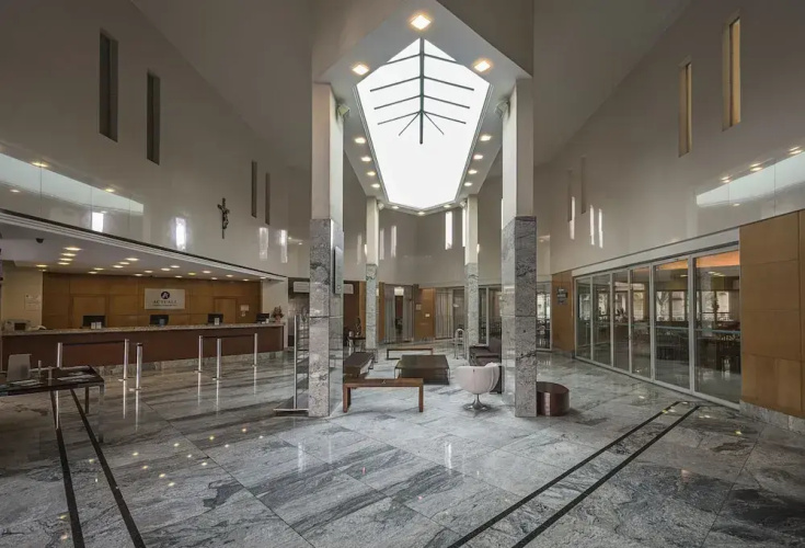 Actuall Convention Hotel