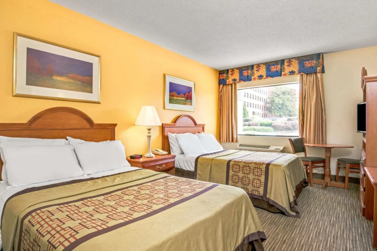 The Longleaf Hotel