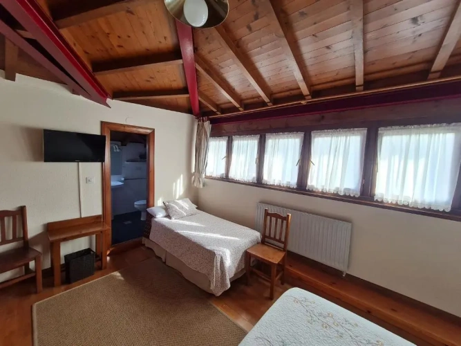 Triple room