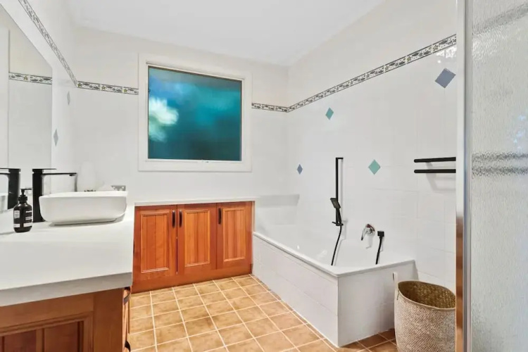 Blairgowrie Beachside Retreat Solar Heated Pool